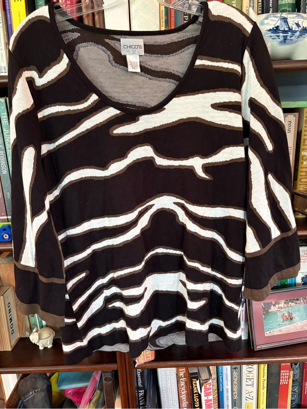 Chico's Black & Cream Abstract animal print Stripe Knit Top